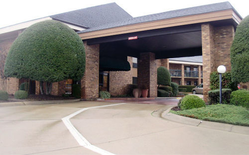 Quality Inn & Suites Searcy I-67 Buitenkant foto